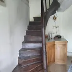 مكان تخييم Chez Marie Roulotte