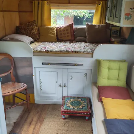 Campsite Chez Marie Roulotte Pontfarcy