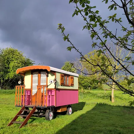 Campingplatz Chez Marie Roulotte Pontfarcy