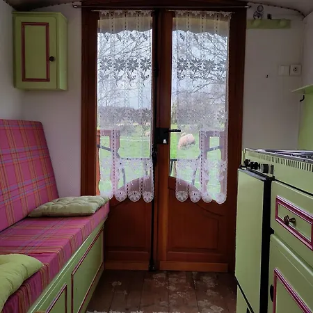 Chez Marie Roulotte *